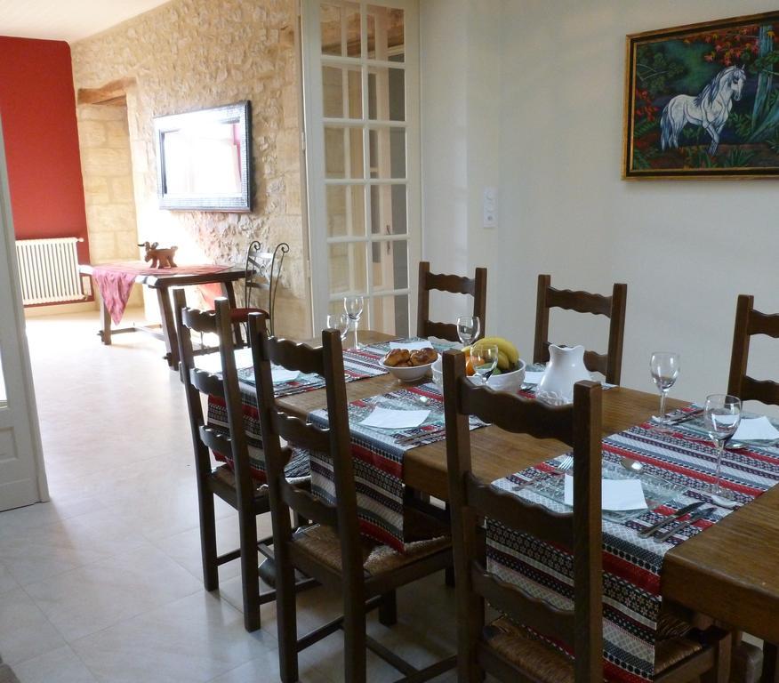 Bed and Breakfast Ancien Haras De La Tour Lamothe-Landerron Exterior foto