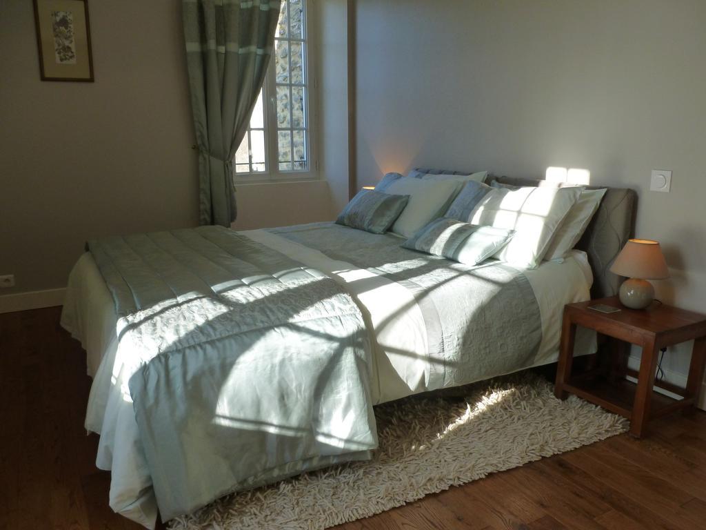 Bed and Breakfast Ancien Haras De La Tour Lamothe-Landerron Exterior foto